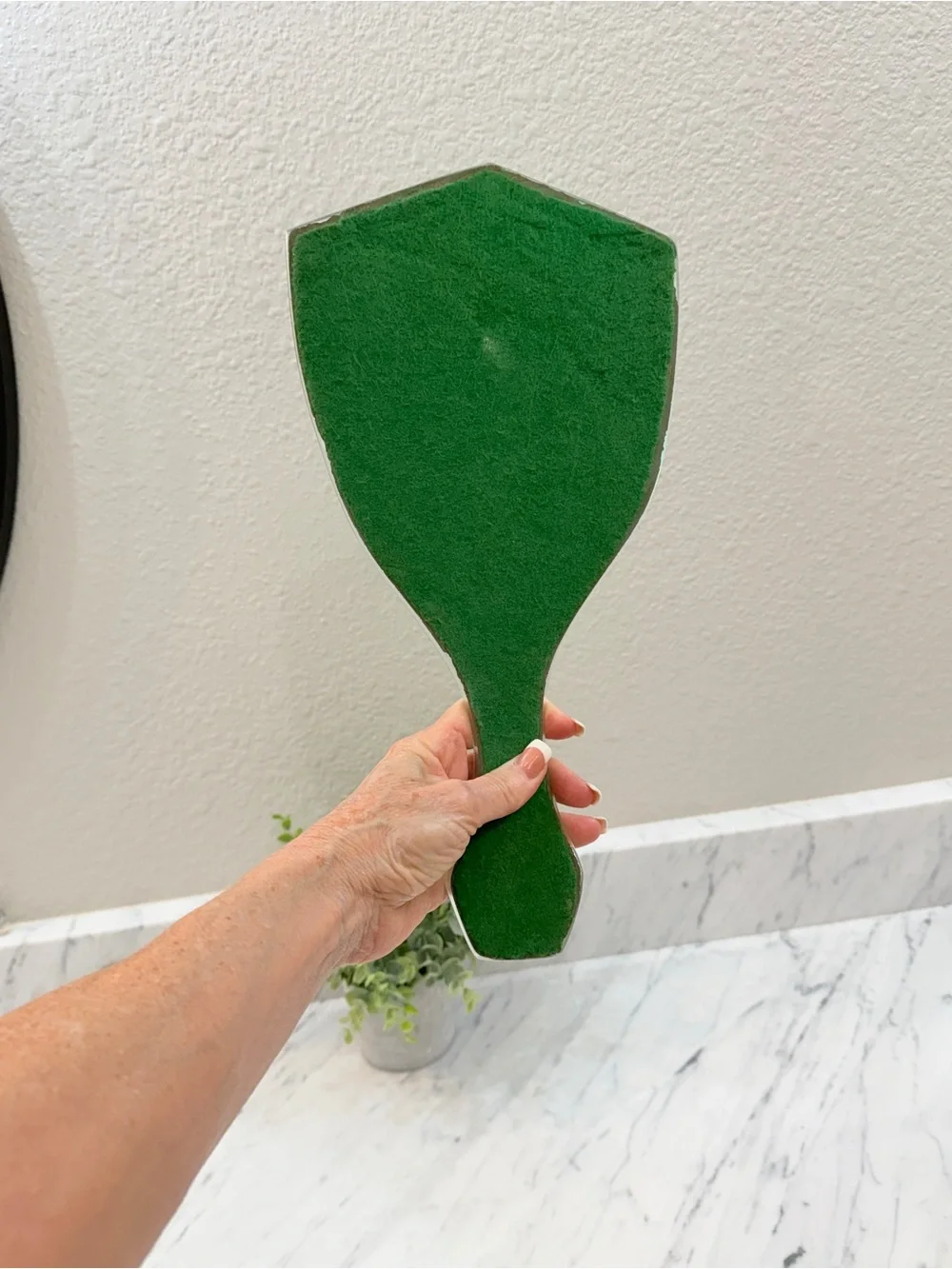 Vintage Frameless Handheld Vanity Mirror with Daisy
